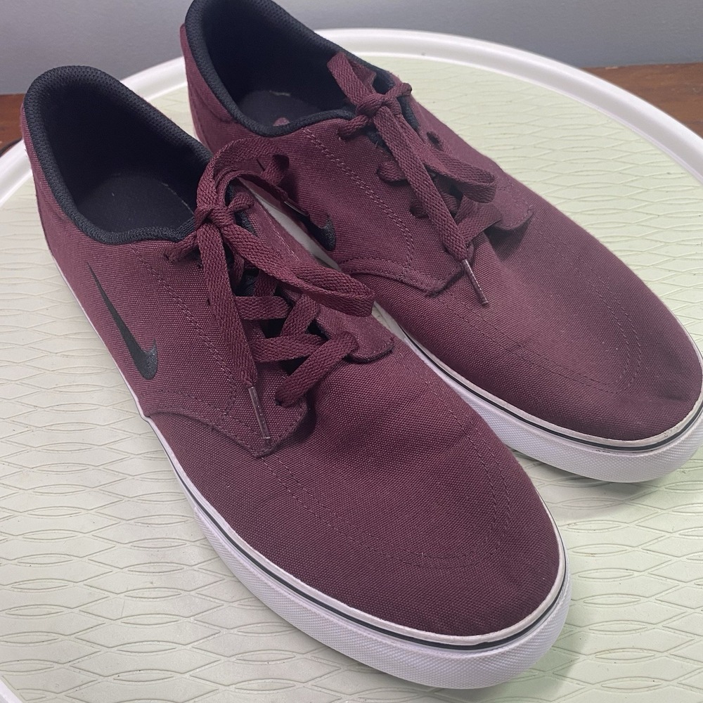 Nike SB Maroon Canvas‎ Skateboard Shoes Men's Lace Up Sneakers Size 12